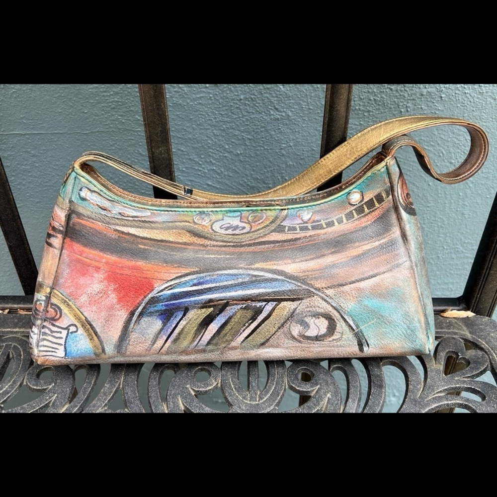 Gorgeous Jane Yoo handbag